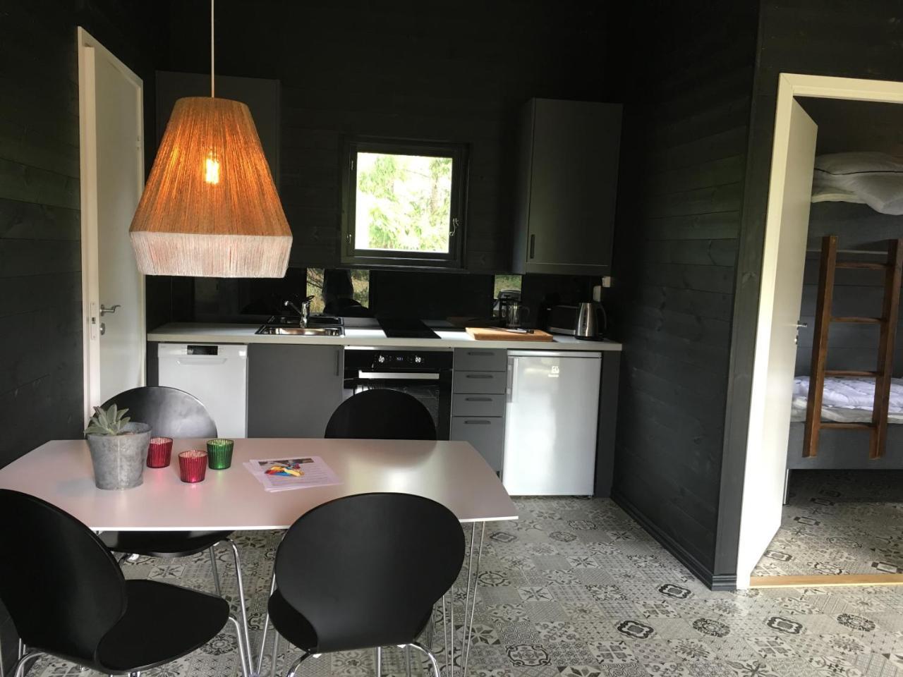 Maven Kustnaera Stugor Kappelshamn Exterior foto